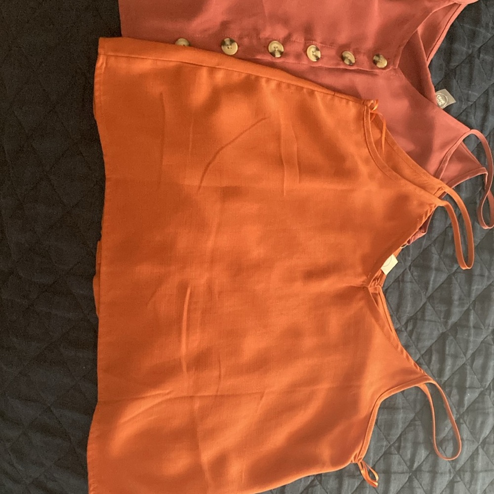Two tank tops - Picture 3 of 3